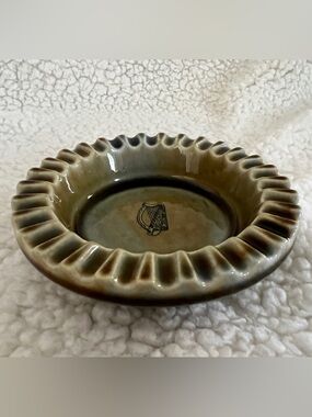 RARE Vintage Wade Porcelain Irish Ashtray Golden Harp, green